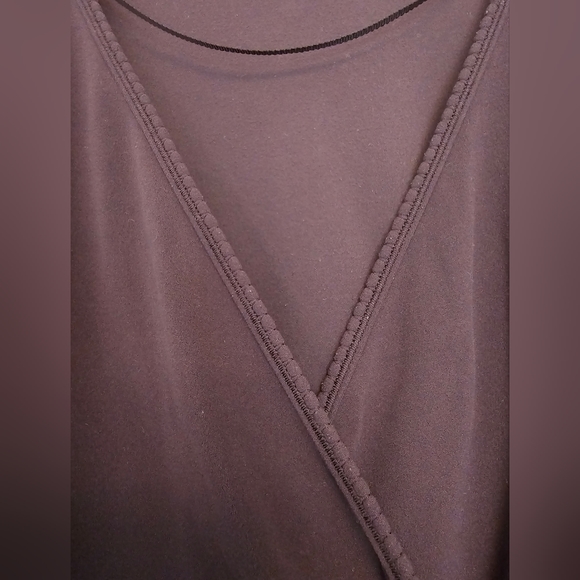 Lululemon Full Freedom long sleeve sz 10 - Picture 4 of 8